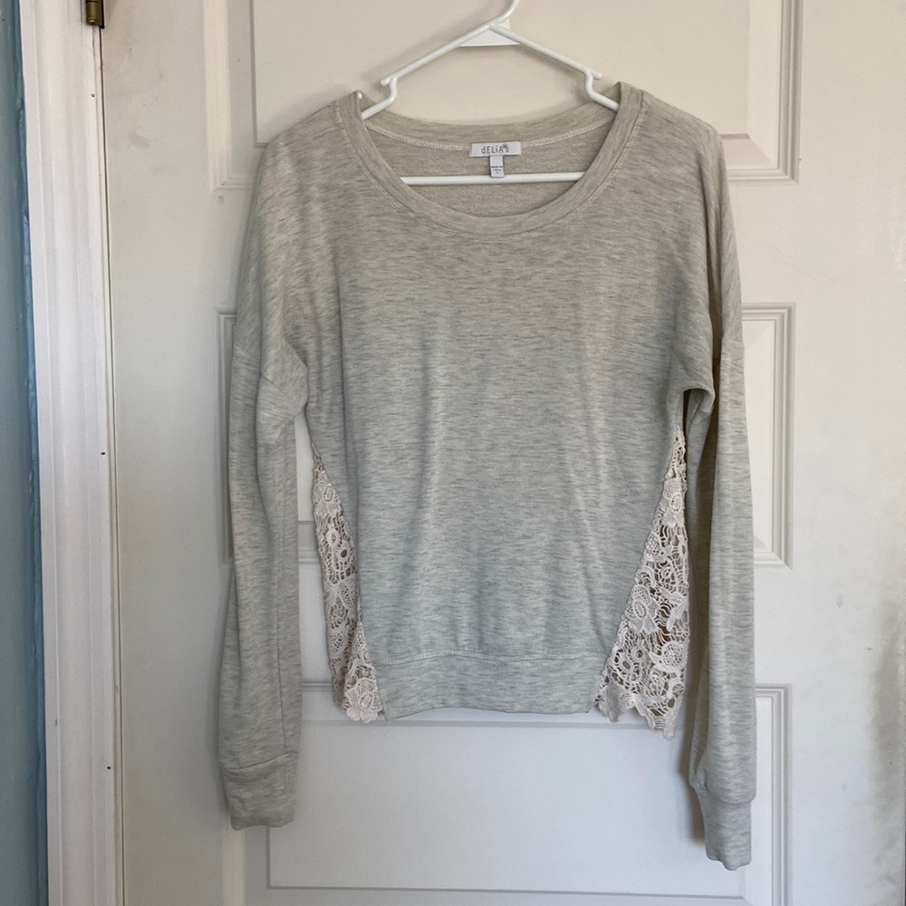 Cute Delia’s sweater